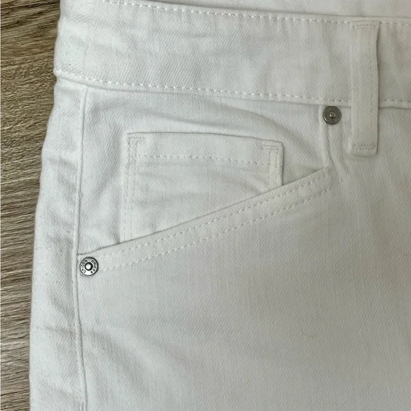 Chico's white trouser crop - Picture 4 of 9
